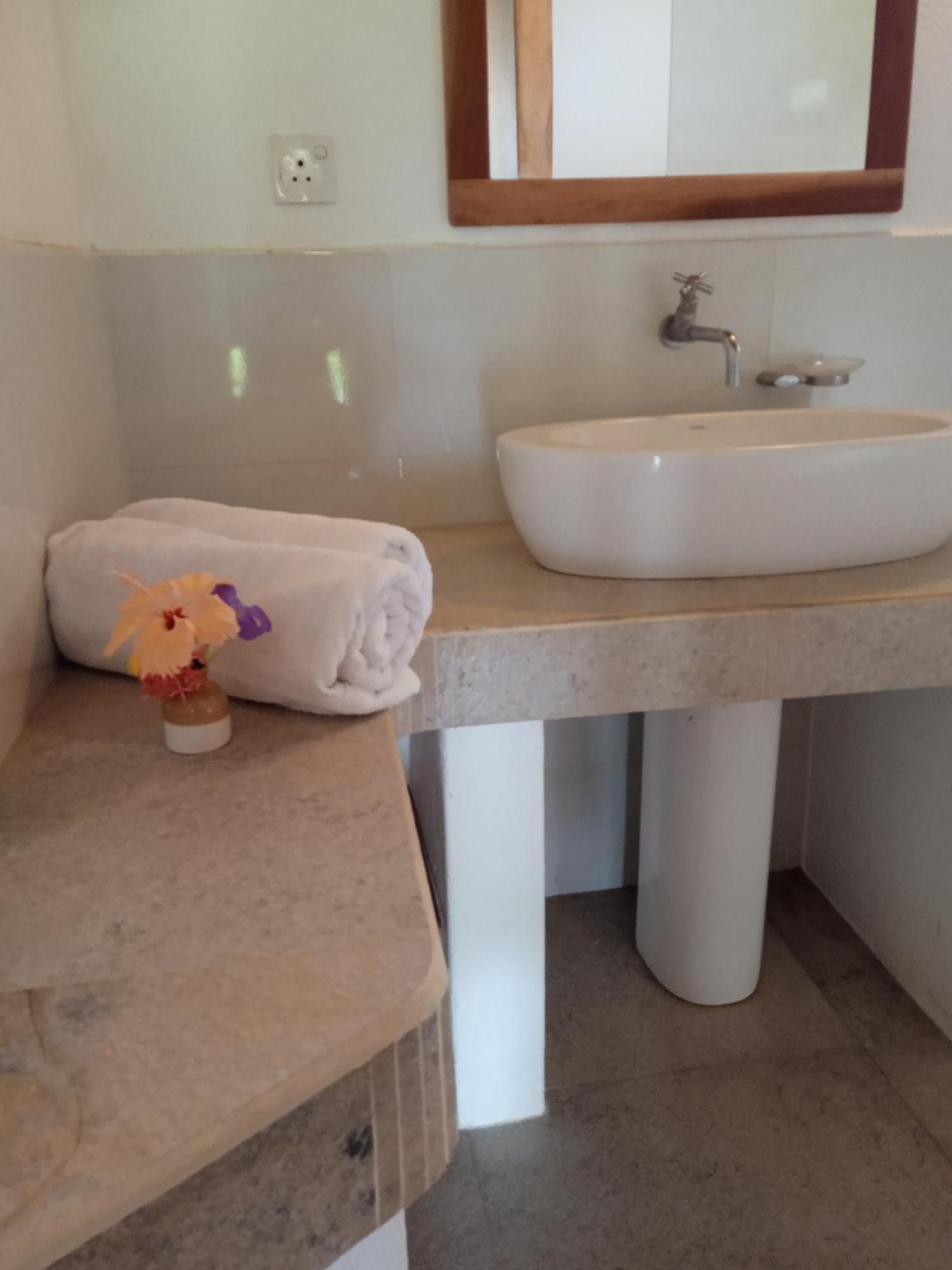 Apartament Sunshine Cafe Tangalle Zewnętrze zdjęcie